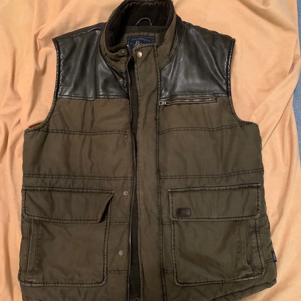 Men’s vest, Bass